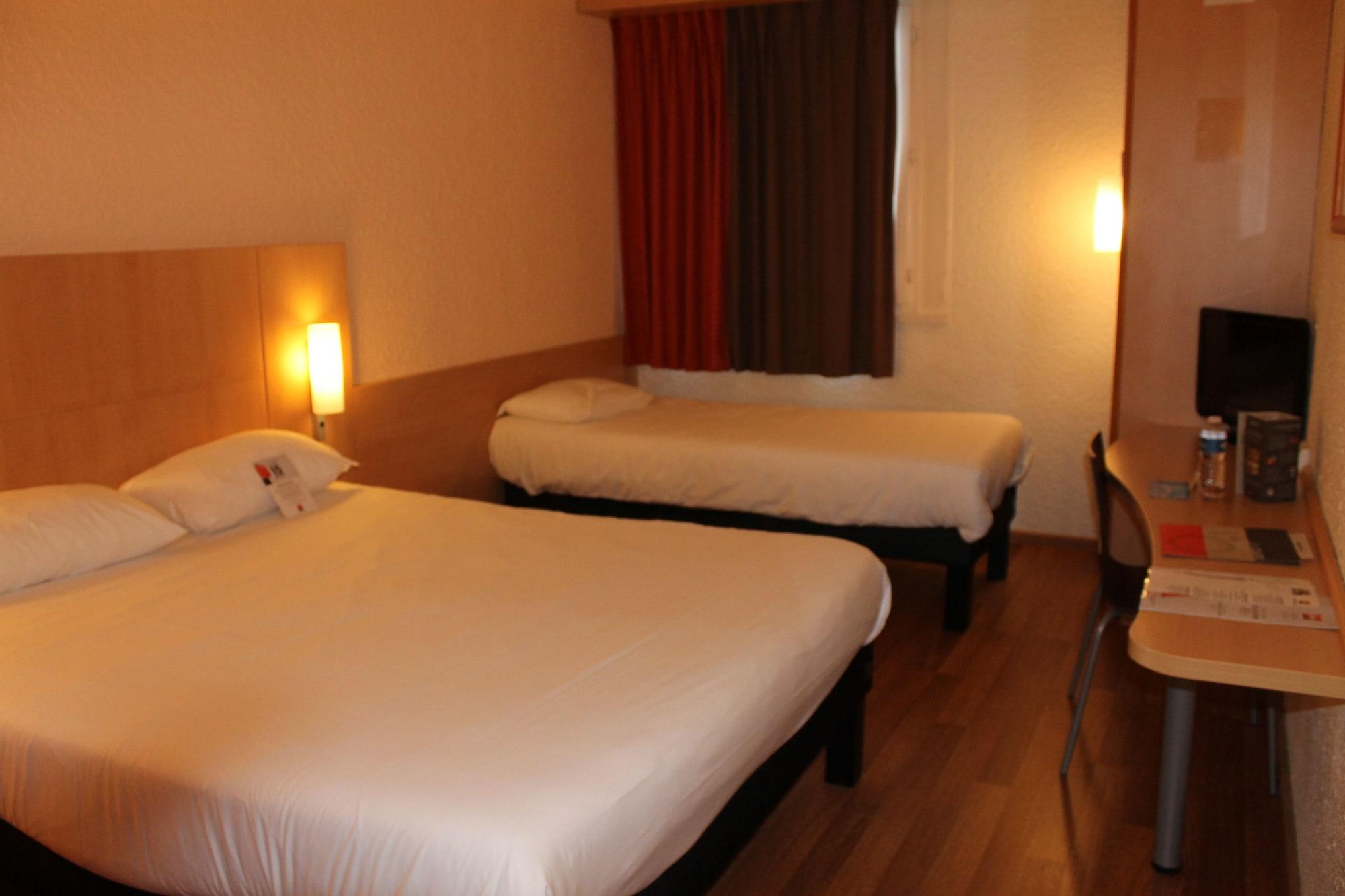 Отель Ibis Dijon Sud Perrigny-les-Dijon Экстерьер фото