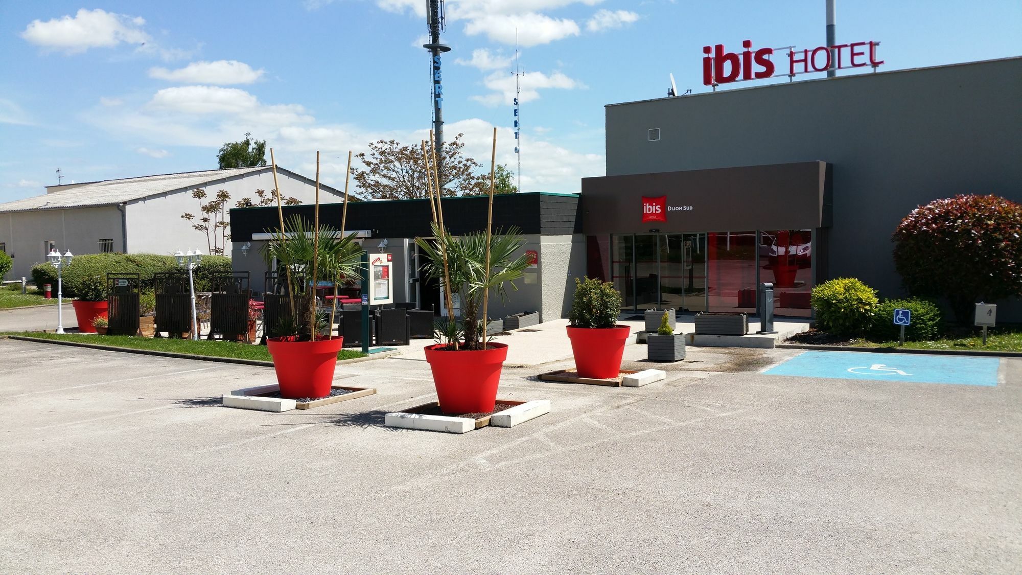 Отель Ibis Dijon Sud Perrigny-les-Dijon Экстерьер фото